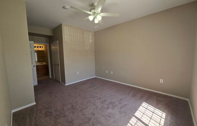 2 beds, 2 baths, $1,300, Unit # 1143
