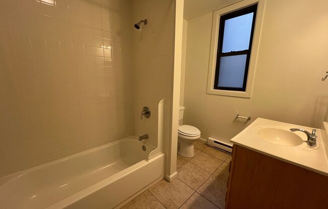1 bed, 1 bath, 620 sqft, $1,199, Unit 7235 Penn Ave. #2A