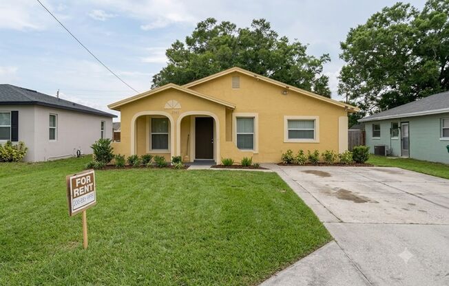 Spacious 4BR / 2BA Single-Family Home in Sanford – Great Location!