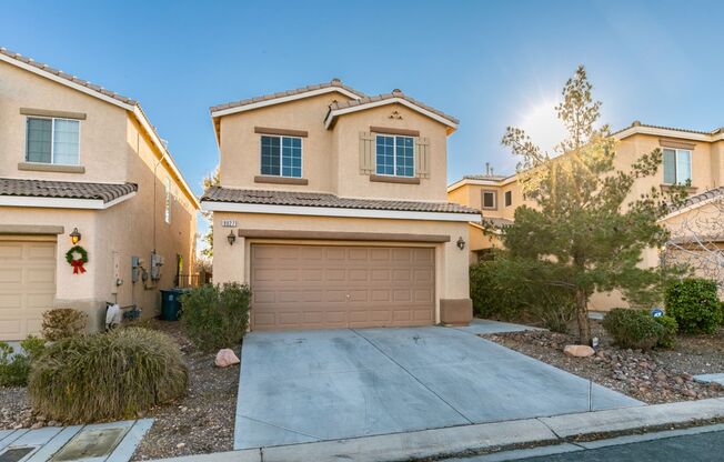 Great 3 bedroom house with a large loft and office nook in the SW