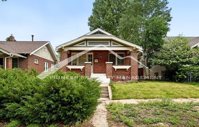 Bungalow in Wash Park with Washer/Dryer and Fenced Yard