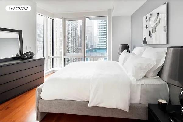 Studio, 1 bath, 797 sqft, $5,500, Unit 16C