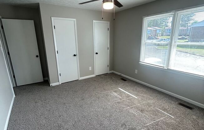 2 beds, 1.5 baths, 1,100 sqft, $1,090, Unit 720-B