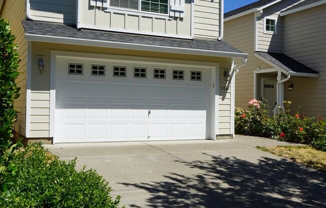 Newer Orchard Hill 2 Story Home for Lease near Vancouver Mall - 7014 NE 55th St