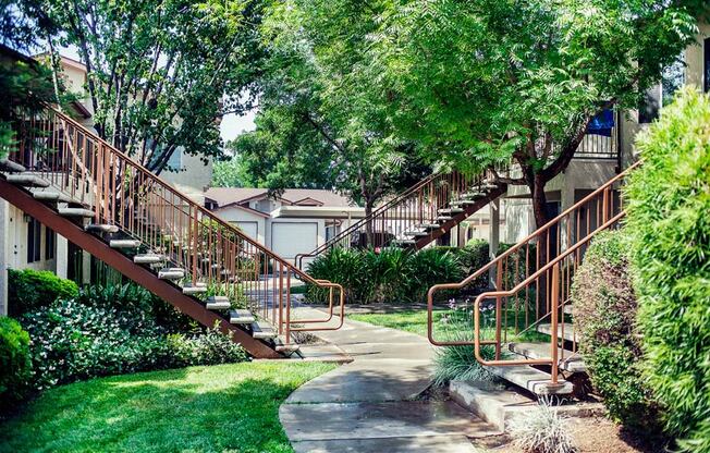 Stonegate Apartment Home Breezway