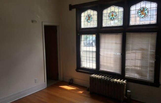 Studio, 1 bath, 325 sqft, $1,150, Unit 9