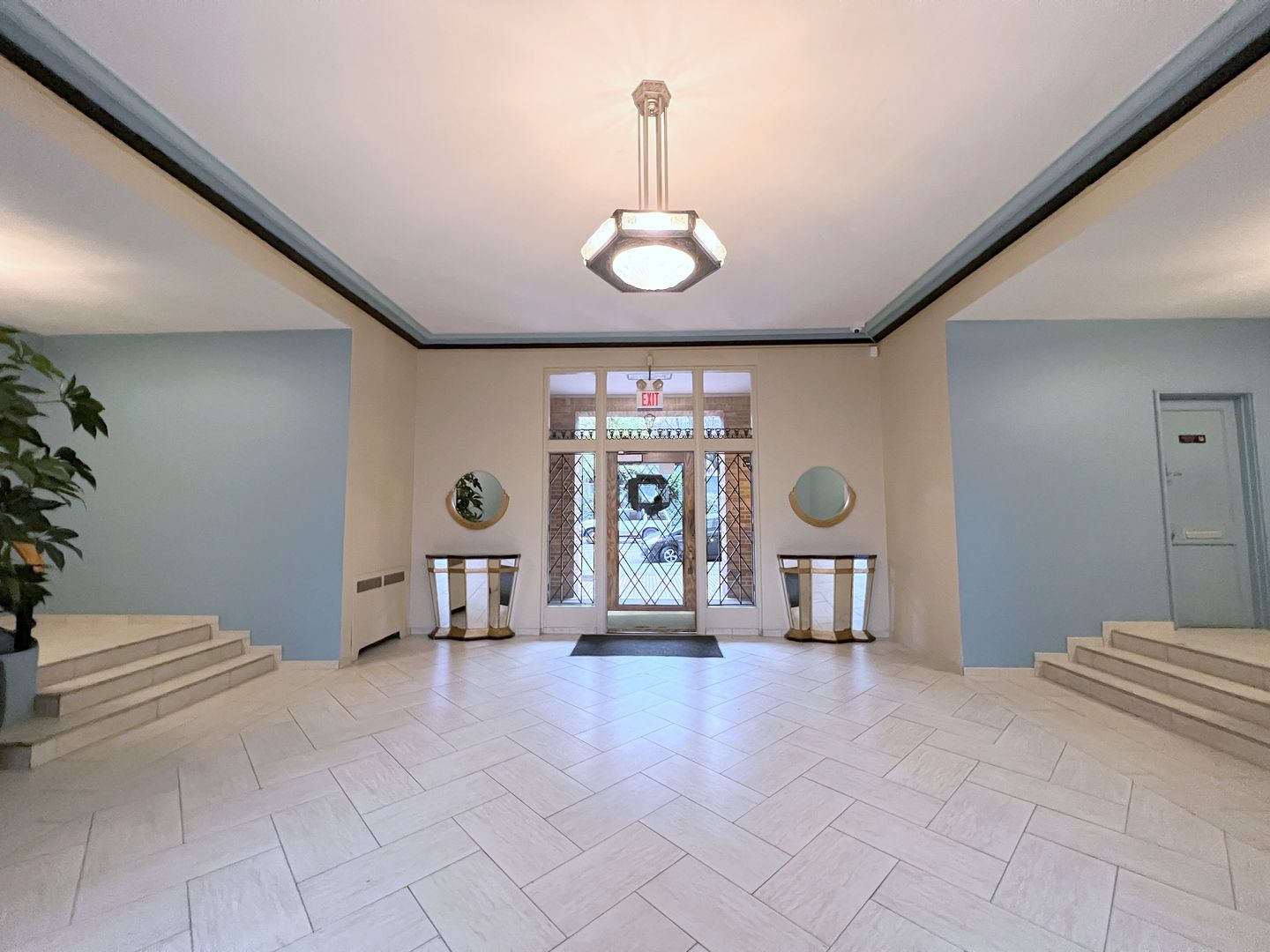 REGENT APARTMENTS (REG01)