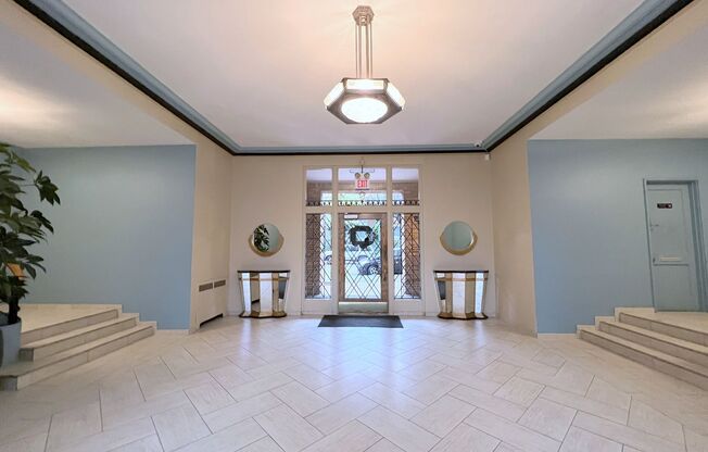 REGENT APARTMENTS (REG01)