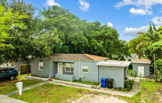 1136 NE 167 ST