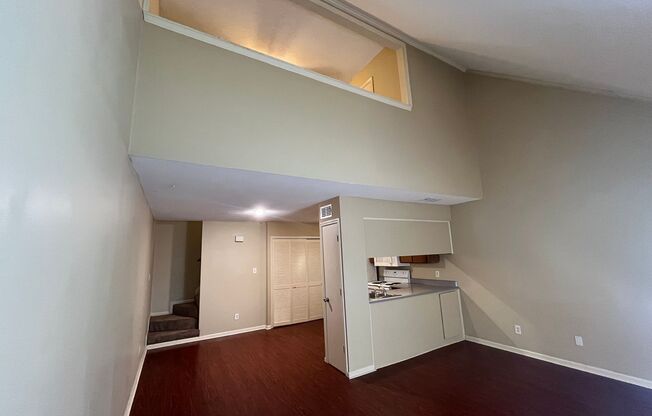 1 bed, 1 bath, 672 sqft, $1,215