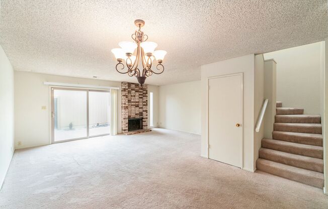 3158 Phoenix Lane - 3 bedroom | 1.5 bath | Townhouse