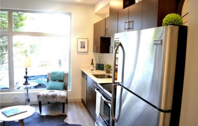 Studio, 1 bath, 257 sqft, $1,195, Unit 208