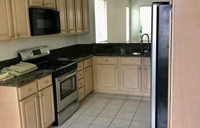 Cute House in Sun City Roseville!