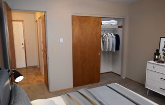 1 bed, 1 bath, 566 sqft, $950, Unit 05