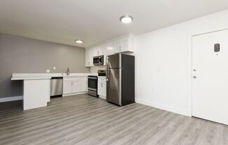 1 bed, 1 bath, 700 sqft, $1,895, Unit 102