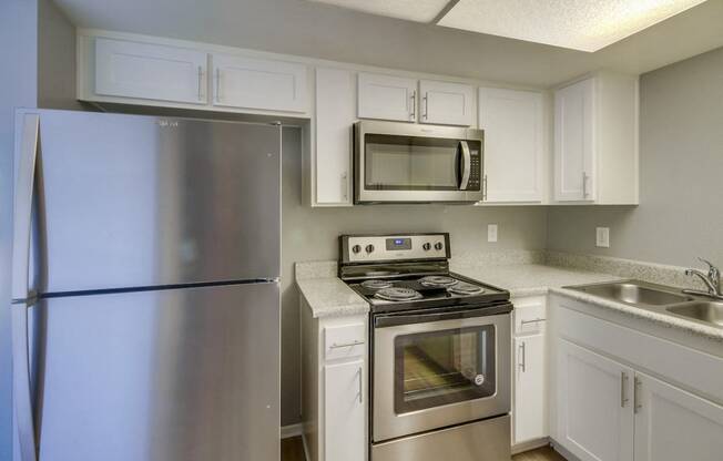 Harbor Cliff Apartments Empty Apartment Kitchen