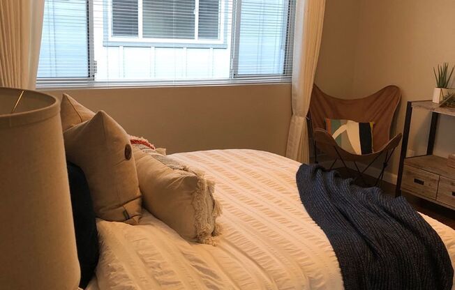 2 beds, 1.5 baths, 1,000 sqft, $3,595, Unit 08