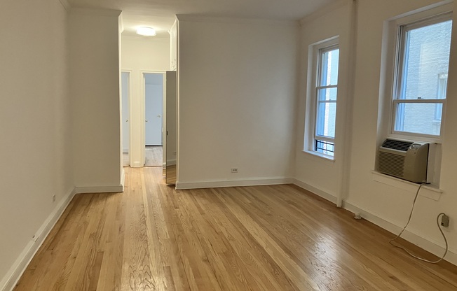 2 beds, 1 bath, $5,095, Unit 2C