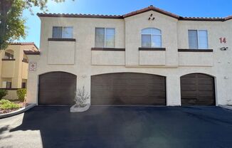 BEAUTIFUL UPGRADED CONDO/MANY AMENITIES - 3 BED, 2 BATH