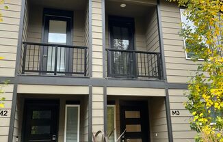 2 beds, 2.5 baths, $2,695