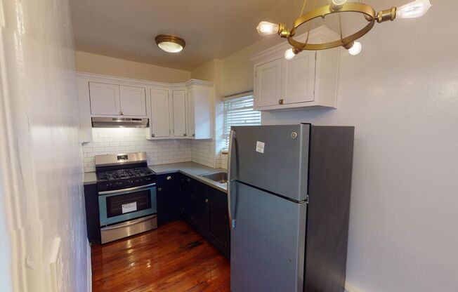 Ashmont Apartments...Art Deco Building...Newly Remodeled Apartments...CALL NOW!