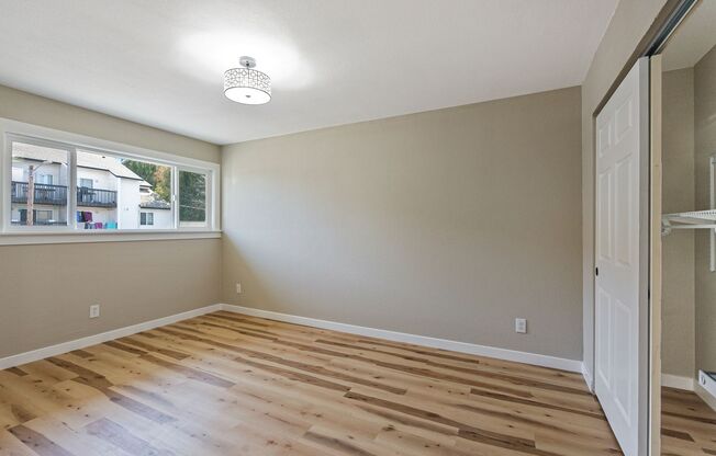 3 beds, 1 bath, 864 sqft, $1,625, Unit #43