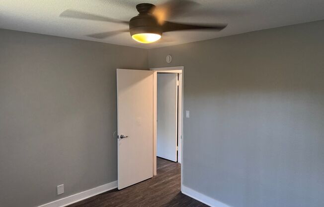 2 beds, 1 bath, 950 sqft, $2,695, Unit 1720-3