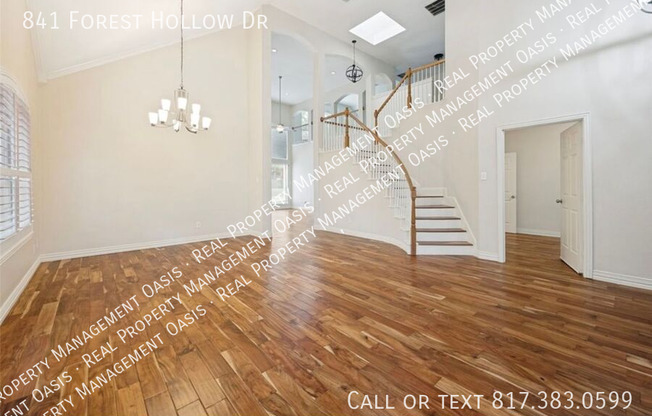 841 FRST HOLW DR