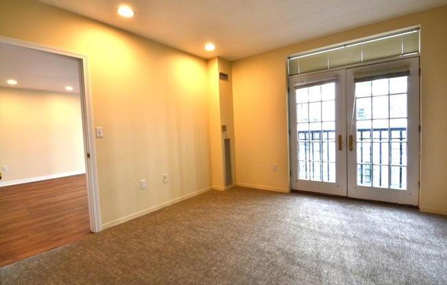 1 bed, 1 bath, 722 sqft, $3,700, Unit 713