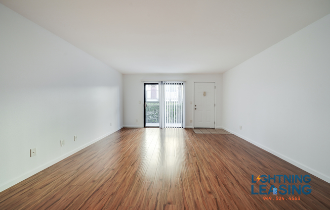 10206 INDEPENDENCE AVE