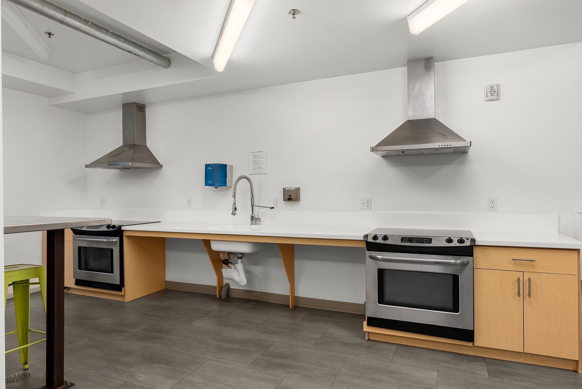 Studio at 1806 23rd Ave