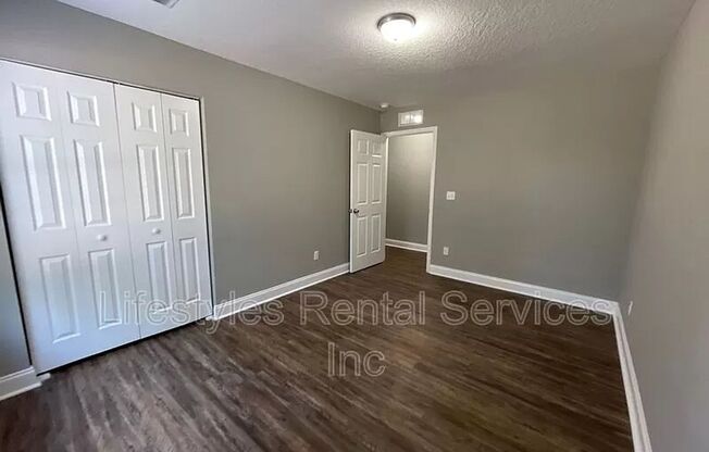 3 beds, 2 baths, 1,254 sqft, $1,595, Unit Unit 1