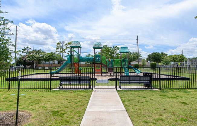 3 beds, 2.5 baths, 1,846 sqft, $1,950