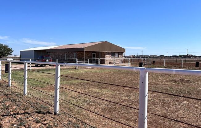 HORSE PROPERTY IN NW LUBBOCK                 2.19 Acres         AVAILABLE NOW