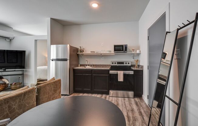 1 bed, 1 bath, 478 sqft, $995, Unit 207