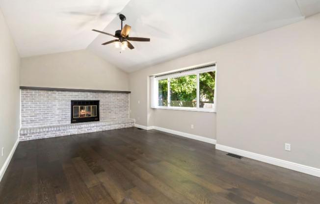 4230 CAPE COD CIR