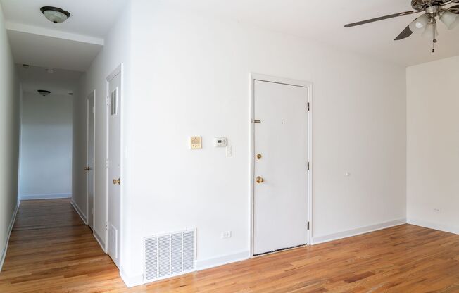 2 beds, 1 bath, 500 sqft, $1,675, Unit 3162-3