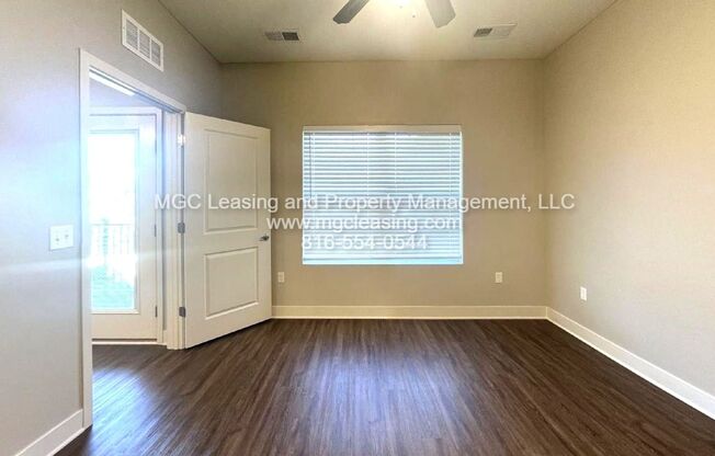 1 bed, 1 bath, 650 sqft, $1,165, Unit 5601-1A NE 80th Ter