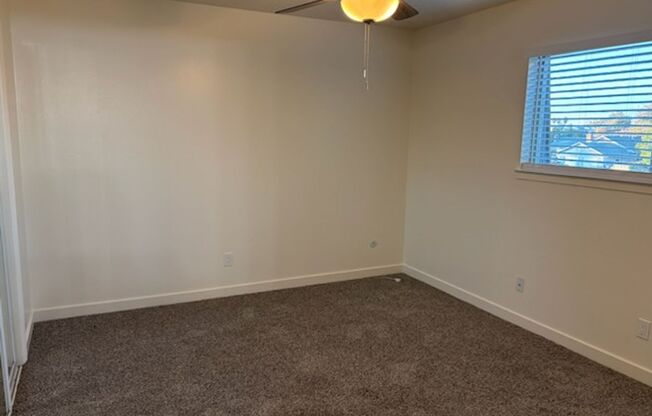 1 bed, 1 bath, 600 sqft, $1,400, Unit #11