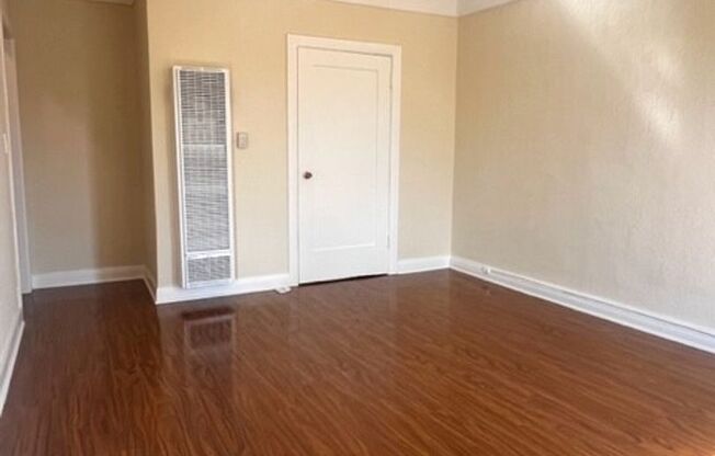 1 bed, 1 bath, $1,800, Unit 09