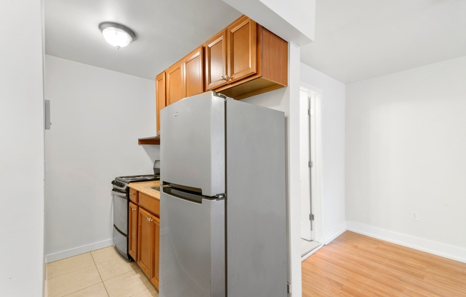 797 LEXINGTON AVE