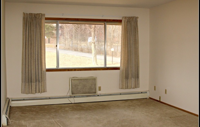 Valley View Apartments-Falls