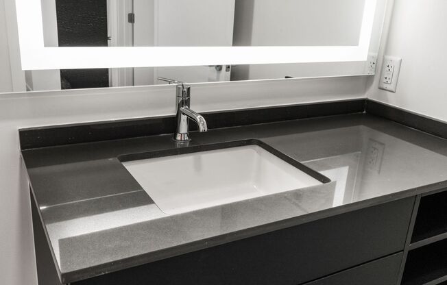 1 bed, 1 bath, 760 sqft, $1,850, Unit 311