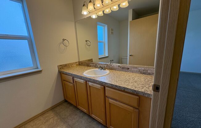 2 beds, 2 baths, 1,018 sqft, $1,450, Unit 354-2029