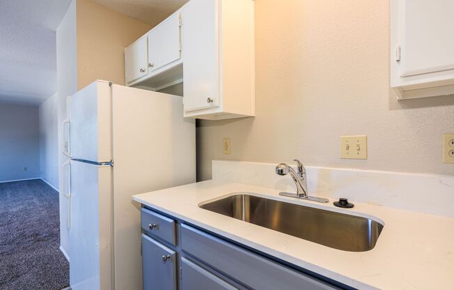 3 beds, 2 baths, 1,080 sqft, $1,950, Unit #314C