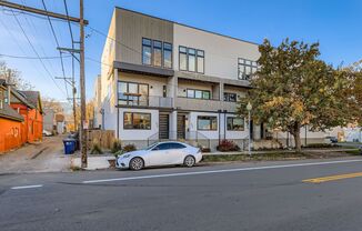 City Park West Home Available Immediately!