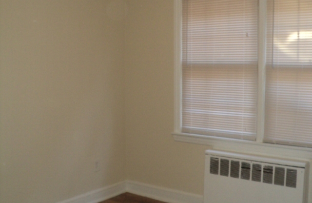 3517 BROTHERS PL SE
