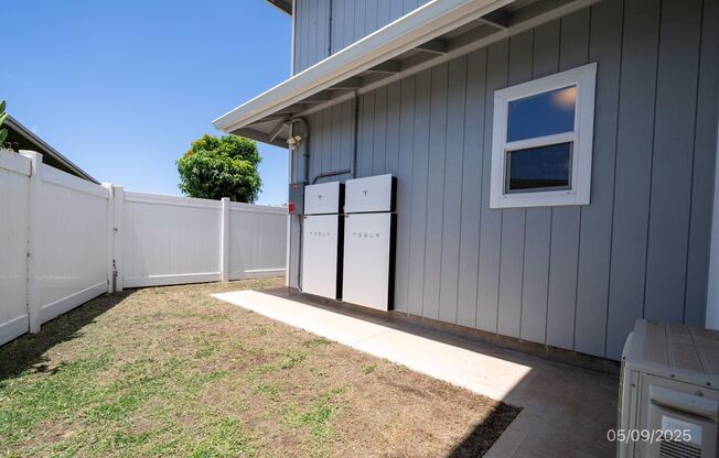 Available now! $3500 3BR/2BA Ewa Beach Unit - 1,400SqFt with  2 power walls and 28 solar panels