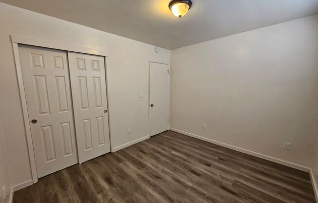 NSUR1258 2205 Cedar 5-8