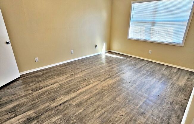 2 beds, 2 baths, 935 sqft, $850, Unit Apt 106